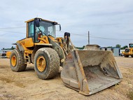 VOLVO L120F б/у карьерный погрузчик фронтальный 4 куба