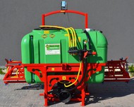 Опрыскиватель навесной 600L